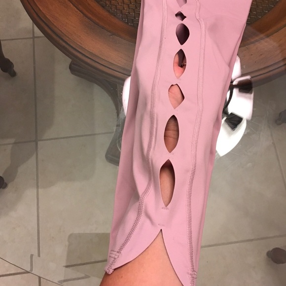 ❤️Knockout By Victoria Sport Tight ❤️ - Picture 4 of 4